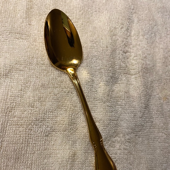 Vintage Oneida Golden Chateau flatware - Picture 6 of 15
